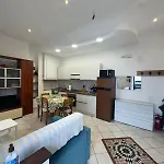 Casa Mare - Bilocale Sul Lungomare Di דירה