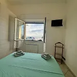 Casa Mare - Bilocale Sul Lungomare Di *