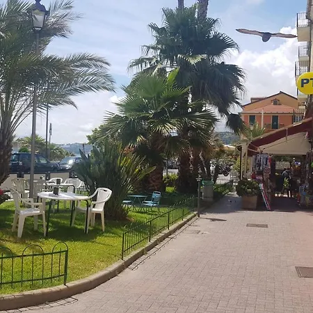 Daire Casa Mare - Bilocale Sul Lungomare Di *