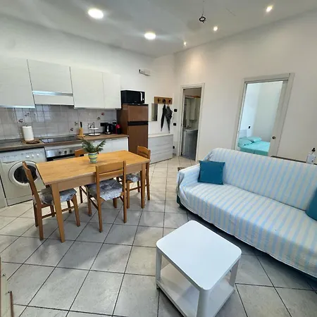 Apartment Casa Mare - Bilocale Sul Lungomare Di Santo Stefano al Mare