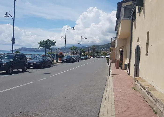 Casa Mare - Bilocale Sul Lungomare Di Santo Stefano al Mare