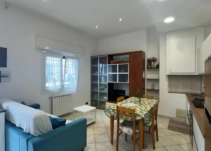 Casa Mare - Bilocale Sul Lungomare Di Apartment